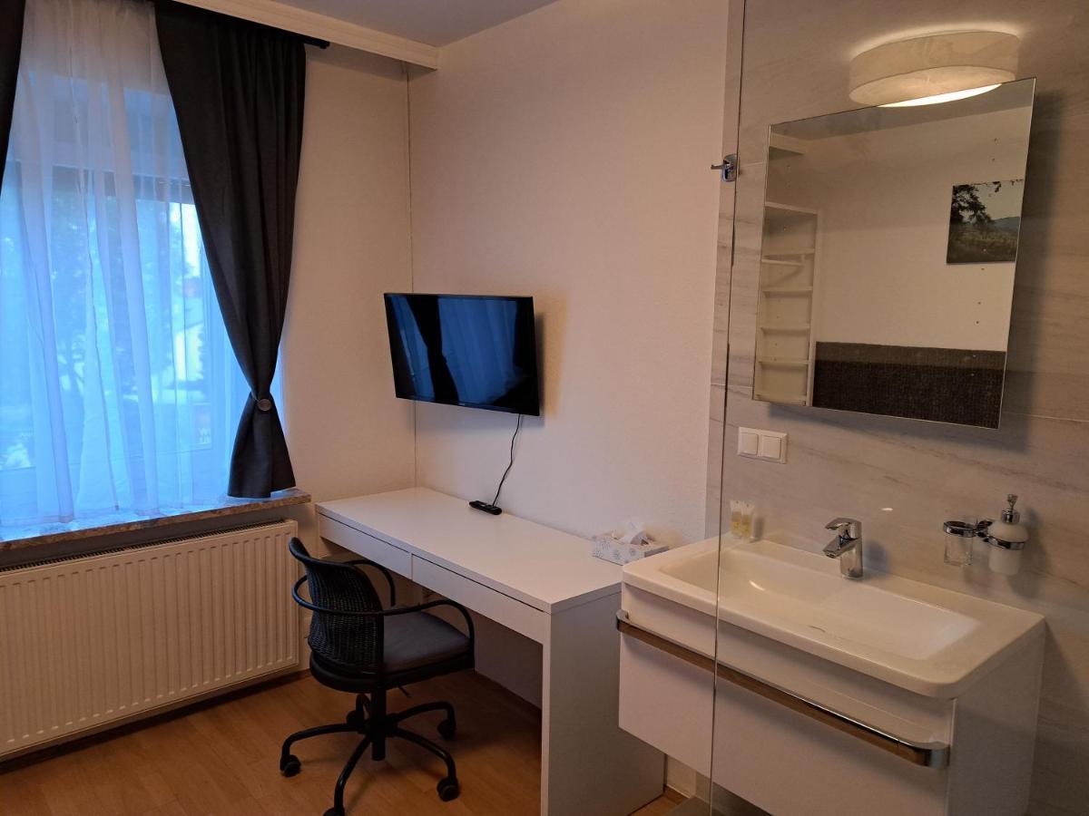 غراتس Flataid Gaestehaus Graschi - Steinbergstrasse المظهر الخارجي الصورة
